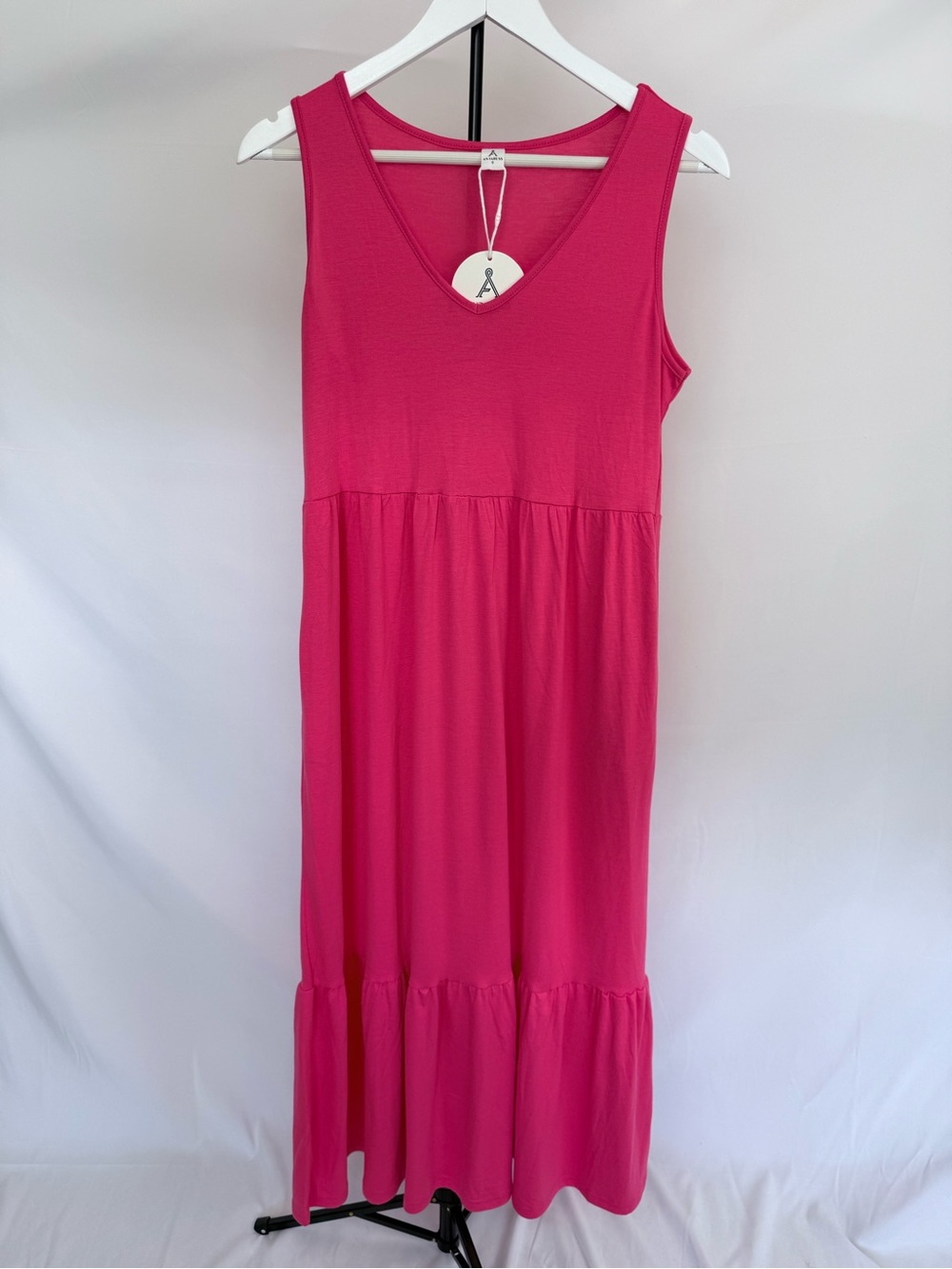 Womenโs Sleeveless V-Neck Maxi Dress - Hot Pink